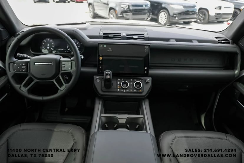 2026 Land Rover Defender 130 - Image 13
