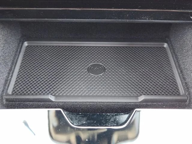2026 Land Rover Range Rover Sport - Image 14