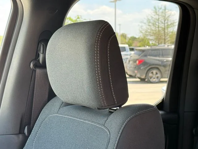 2025 Ram 1500 - Image 12