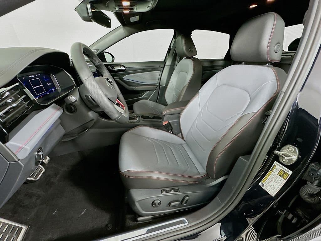 2025 Volkswagen Jetta GLI - Image 20