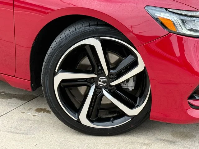 2020 Honda Accord - Image 2