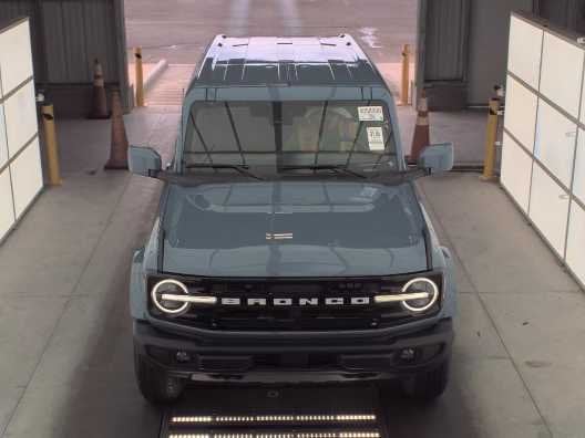 2025 Ford Bronco - Image 2
