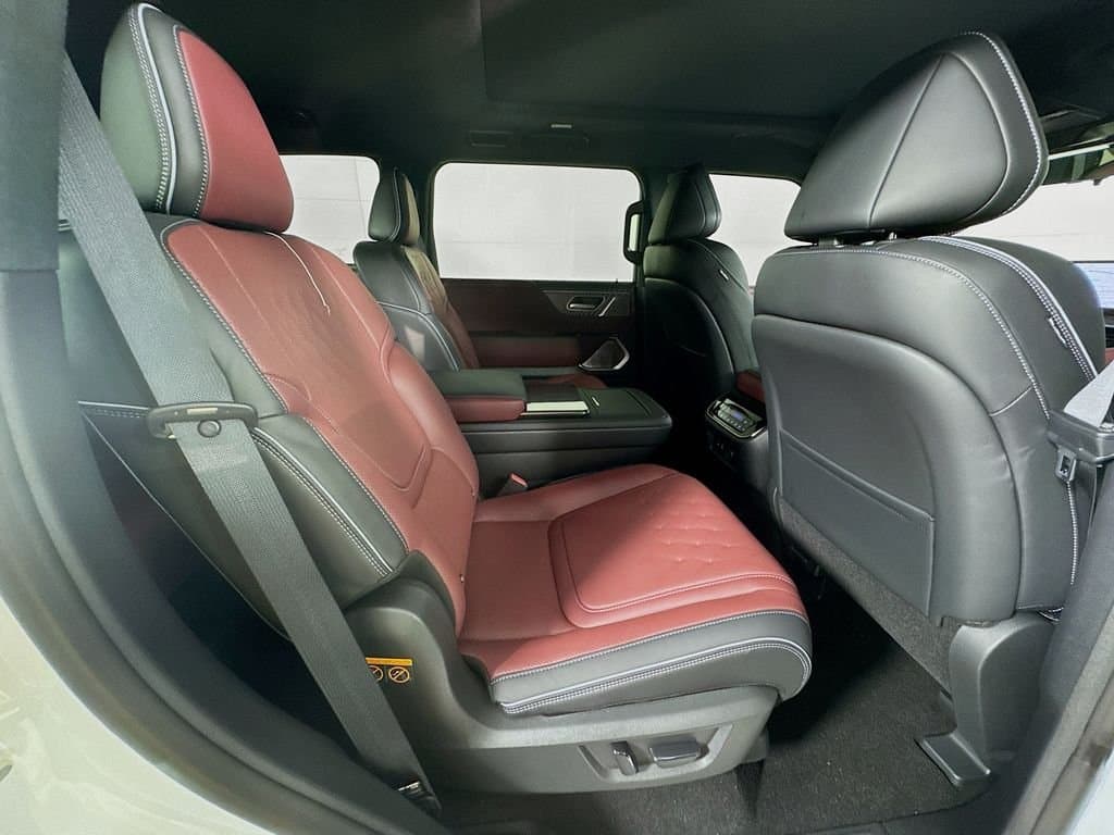 2026 INFINITI QX80 - Image 36