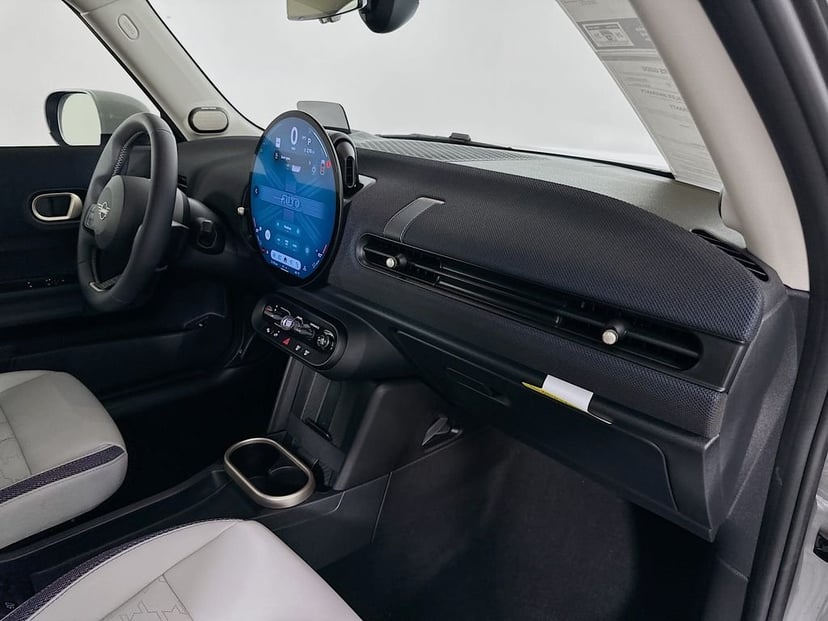2025 MINI Cooper S - Image 28