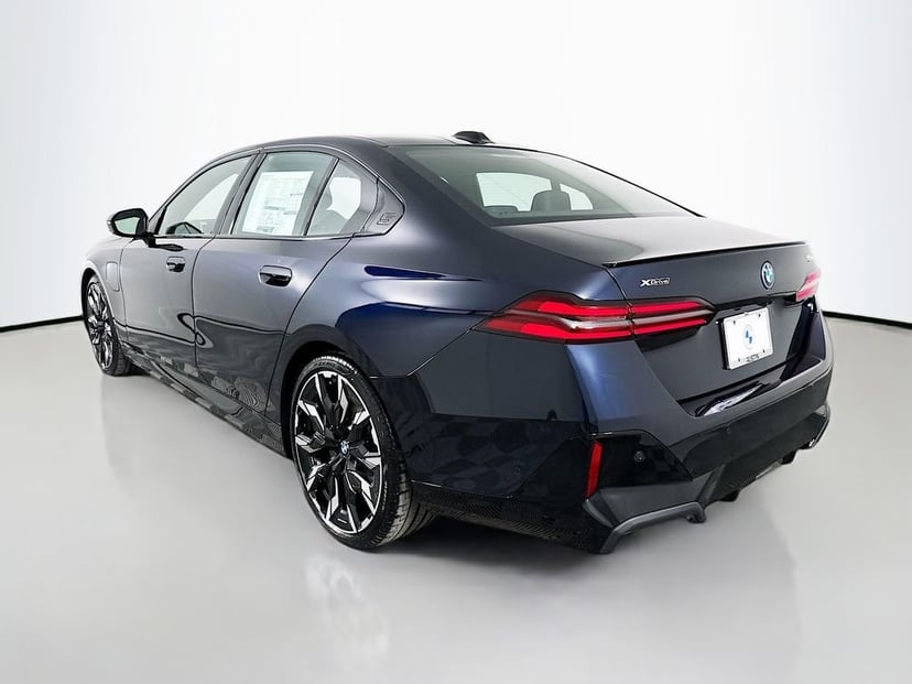 2026 BMW 5 Series - Image 7