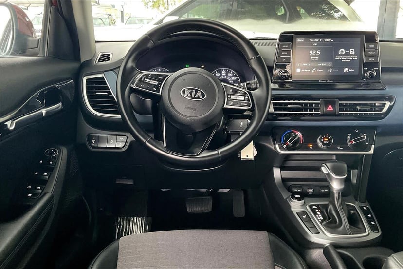 2021 Kia Seltos - Image 6