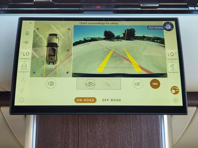 2026 Land Rover Range Rover - Image 13