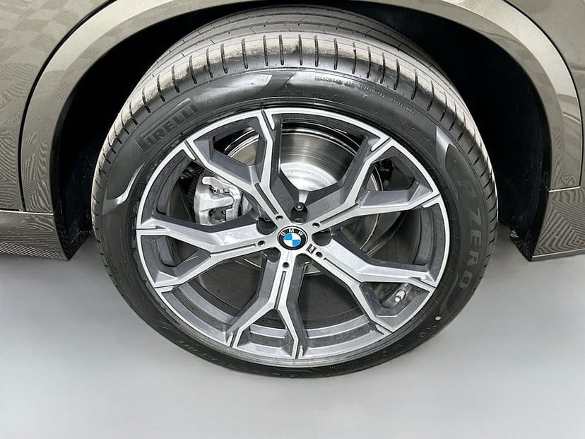 2026 BMW X5 - Image 23