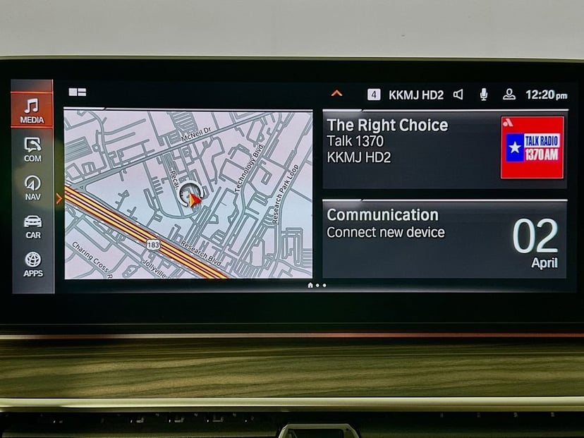 2023 BMW 5 Series - Image 15