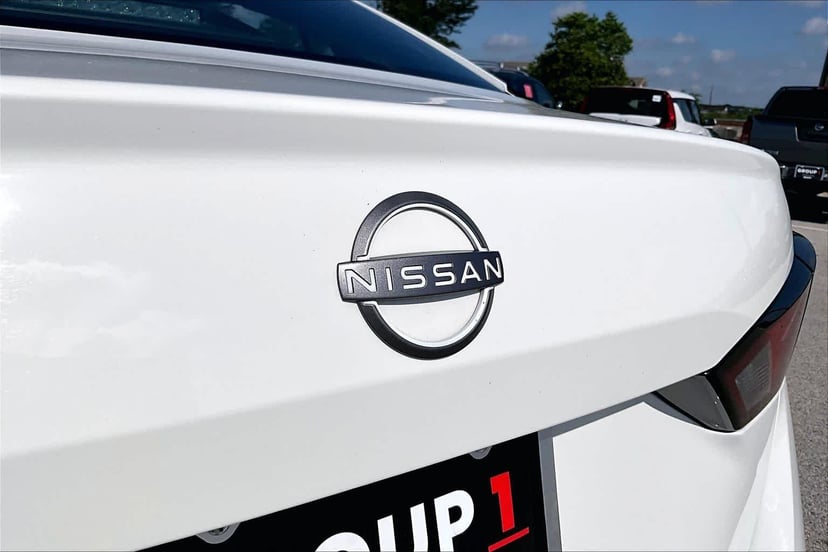 2025 Nissan Altima - Image 31