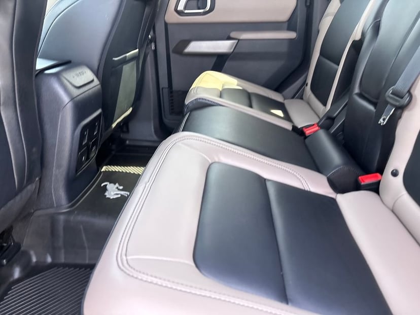 2023 Ford Bronco - Image 24