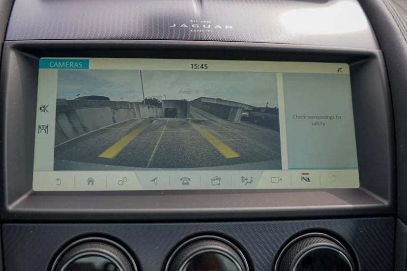 2024 Jaguar F-TYPE - Image 15