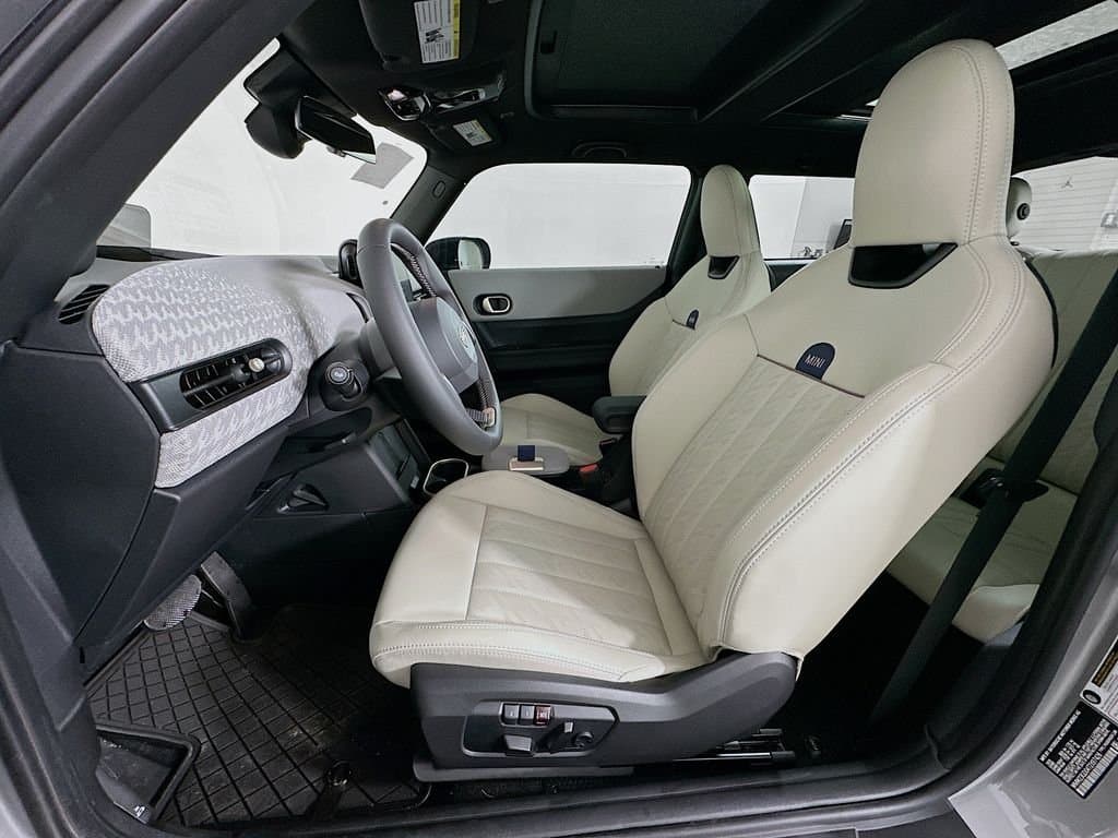 2026 MINI COOPER - Image 17