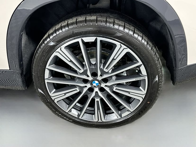 2026 BMW X1 - Image 23