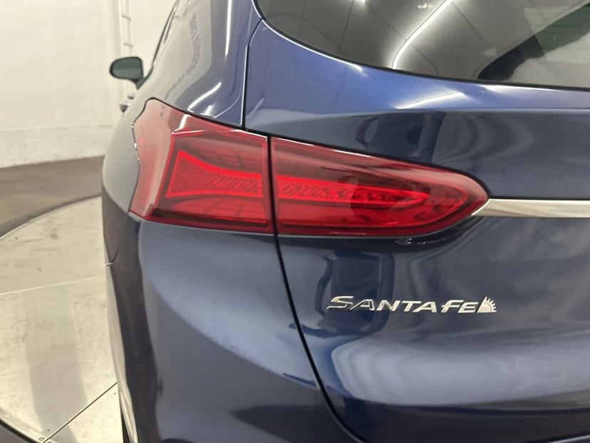 2019 Hyundai Santa Fe - Image 25