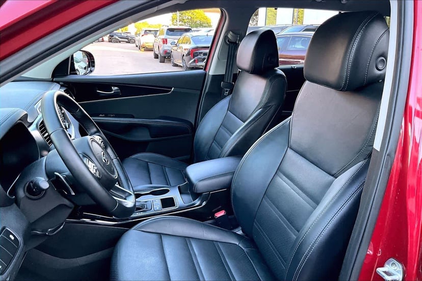 2017 Kia Sorento - Image 8