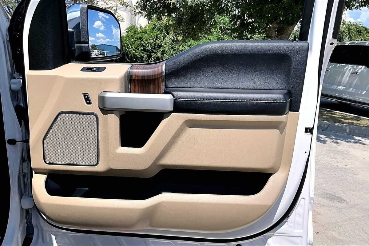 2017 Ford F-150 - Image 22