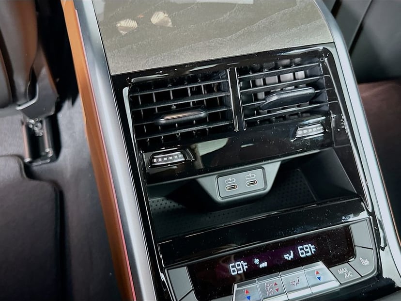 2026 BMW 8 Series - Image 18