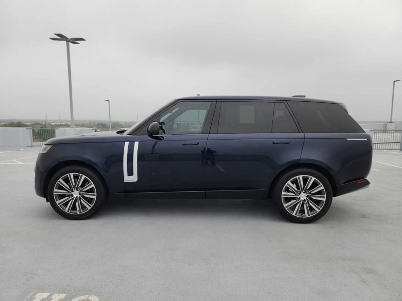 2023 Land Rover Range Rover - Image 4