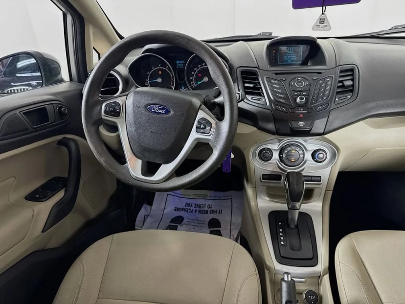 2017 Ford Fiesta - Image 24