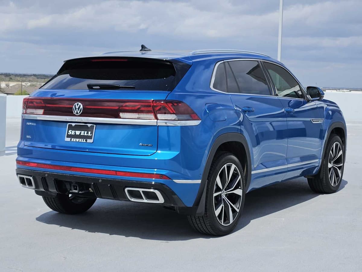 2024 Volkswagen Atlas Cross Sport - Image 5