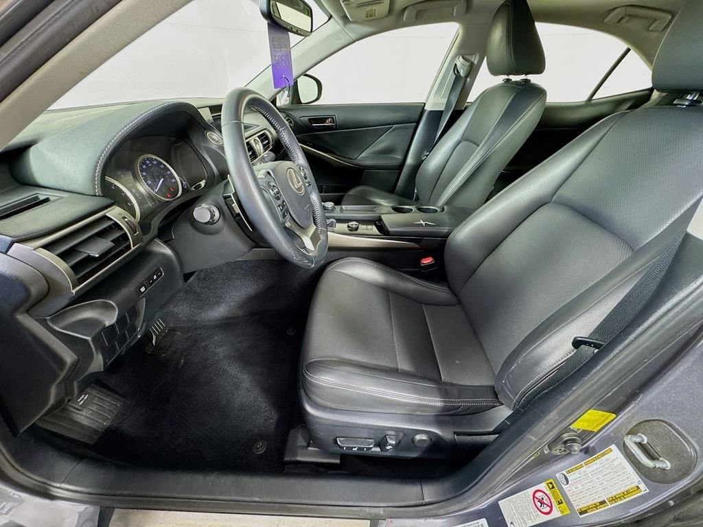 2014 LEXUS IS - Image 25