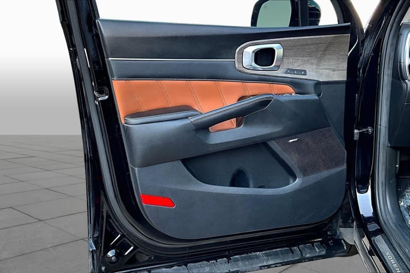 2022 Kia Sorento - Image 22