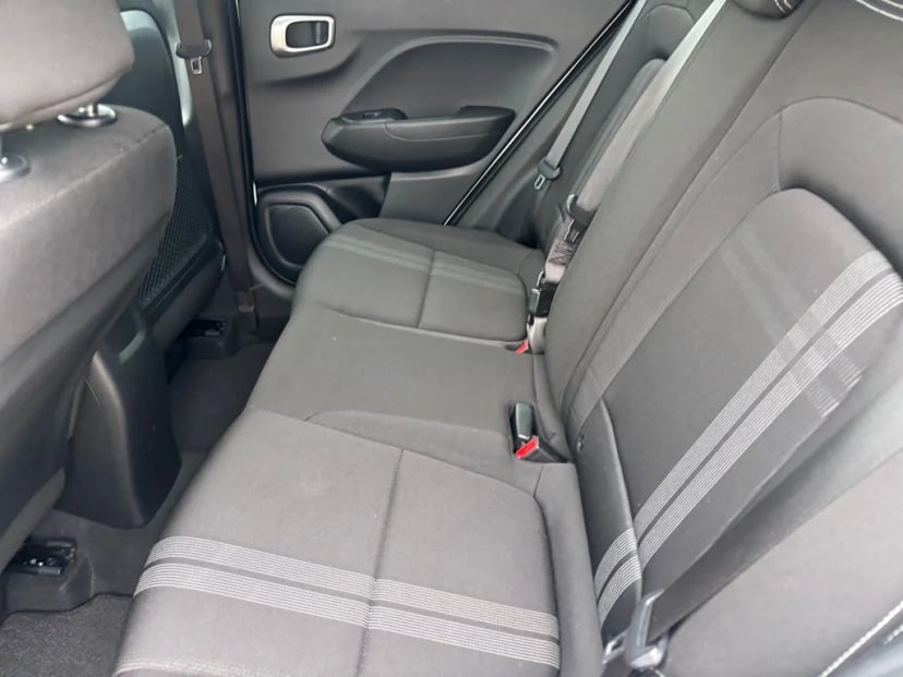 2021 Hyundai Venue - Image 24