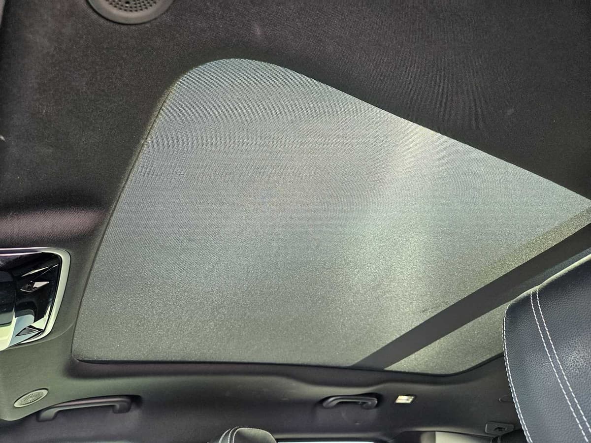 2022 Land Rover Range Rover Velar - Image 22