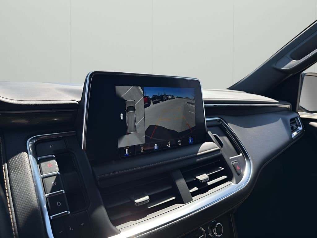 2023 GMC Yukon - Image 39