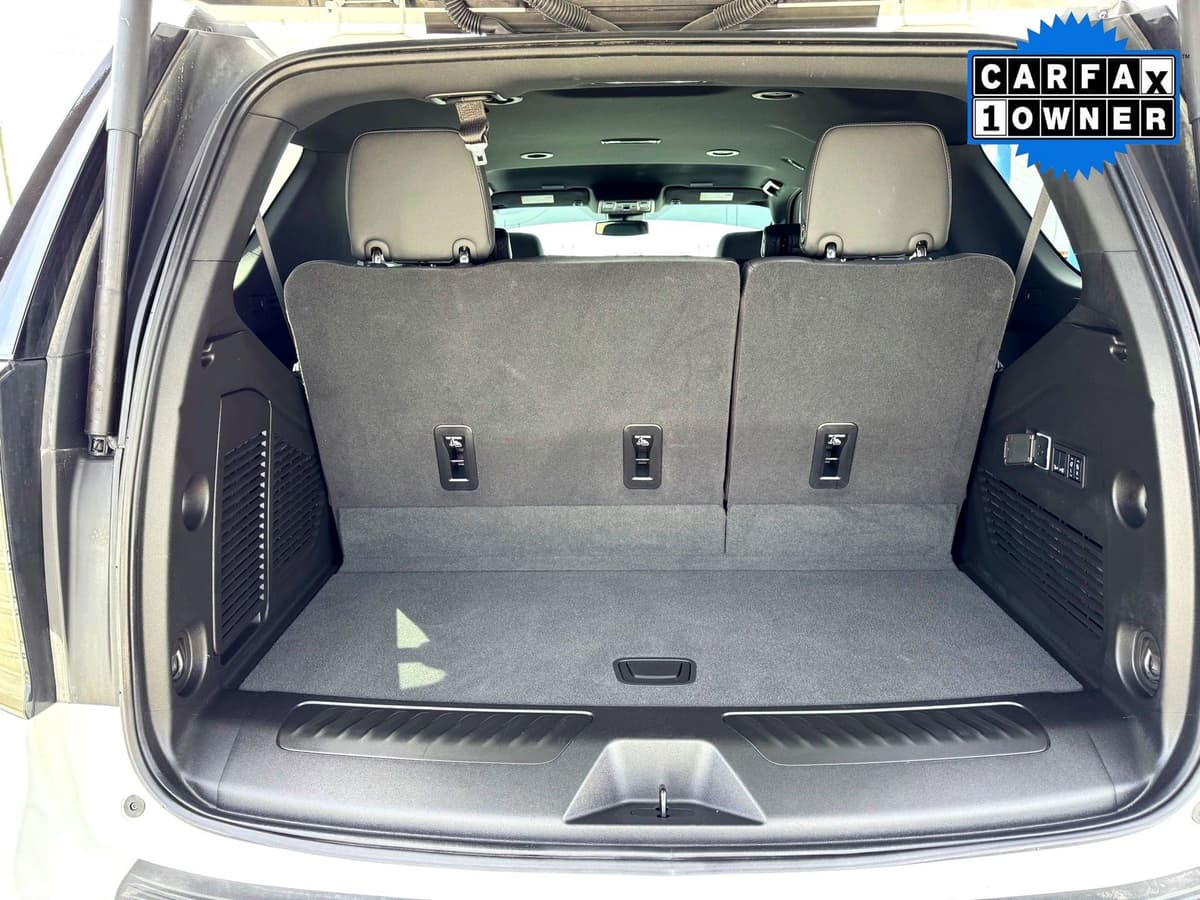 2025 Chevrolet Tahoe - Image 8