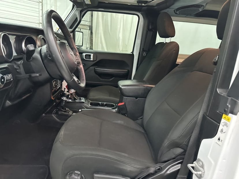 2019 Jeep Wrangler - Image 16