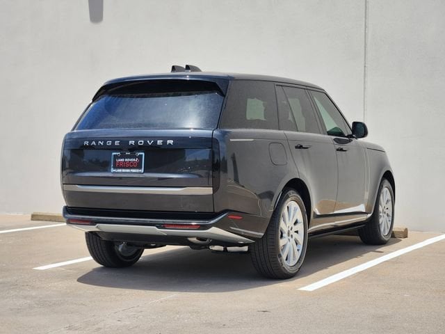 2026 Land Rover Range Rover - Image 4