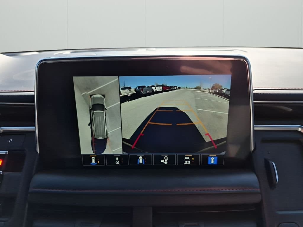 2022 Chevrolet Suburban - Image 44