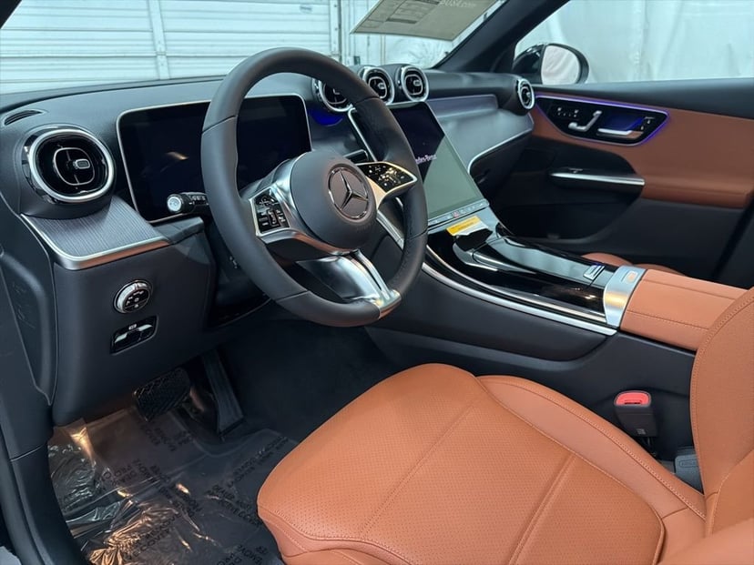2026 Mercedes-Benz GLC - Image 12