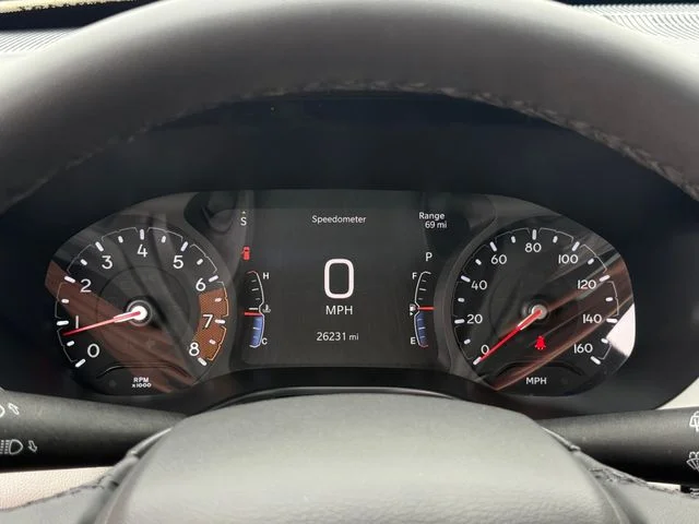 2025 Jeep Compass - Image 16