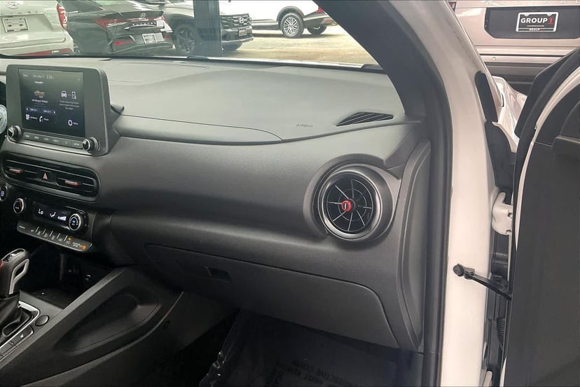 2022 Hyundai Kona - Image 19