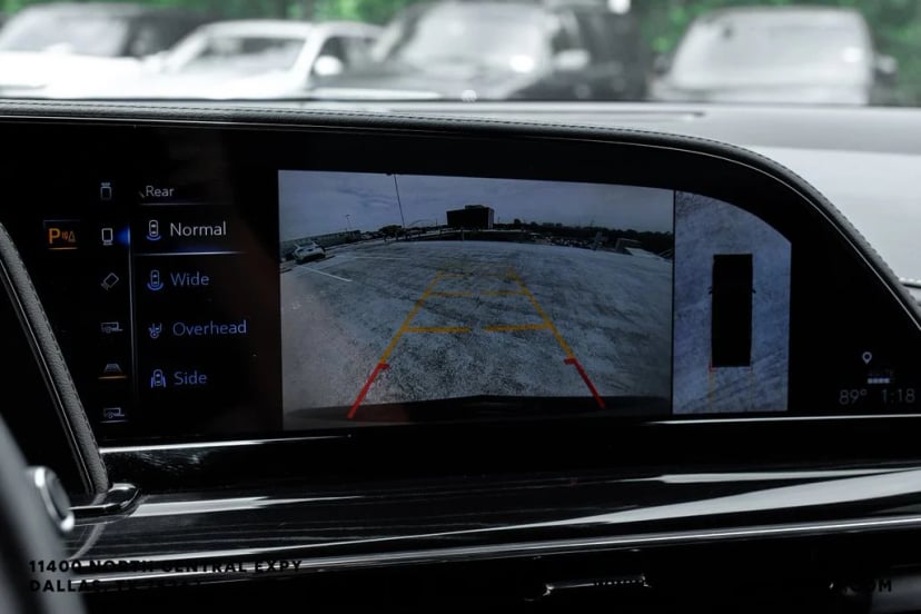 2023 Cadillac Escalade - Image 26