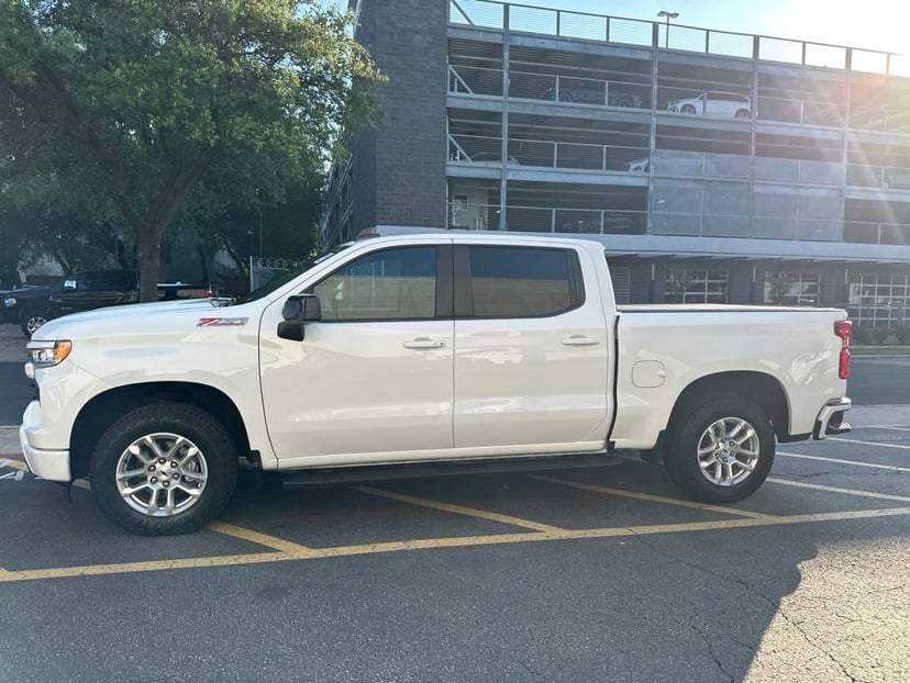 2022 Chevrolet Silverado 1500 - Image 4