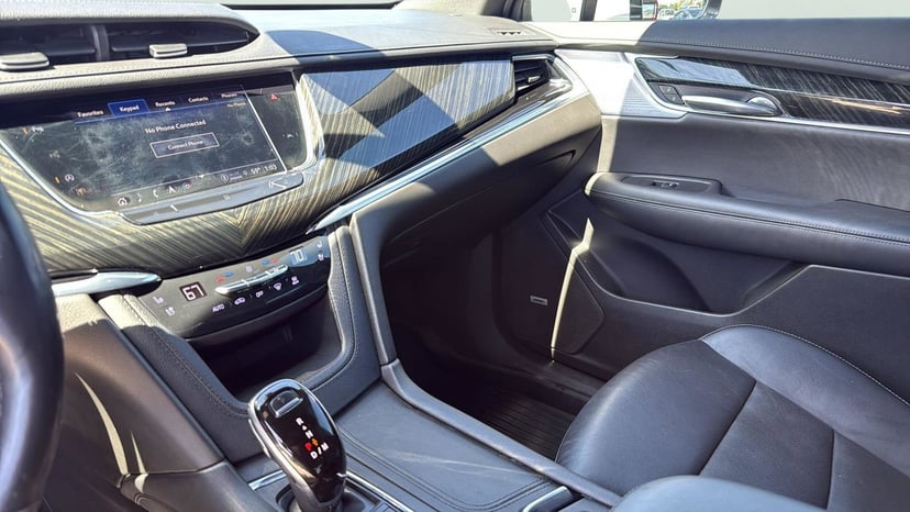 2021 Cadillac XT6 - Image 18