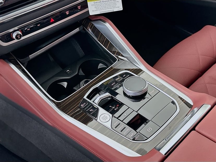 2027 BMW X6 - Image 15