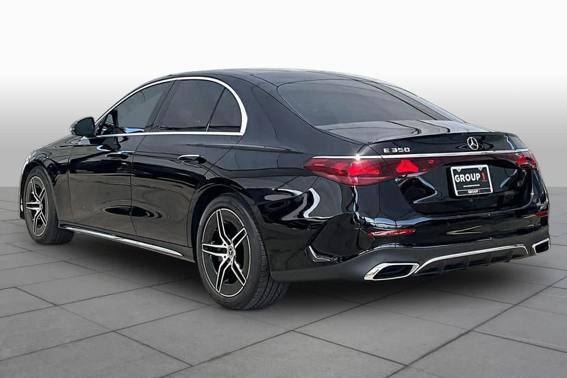 2026 Mercedes-Benz E 350 - Image 12