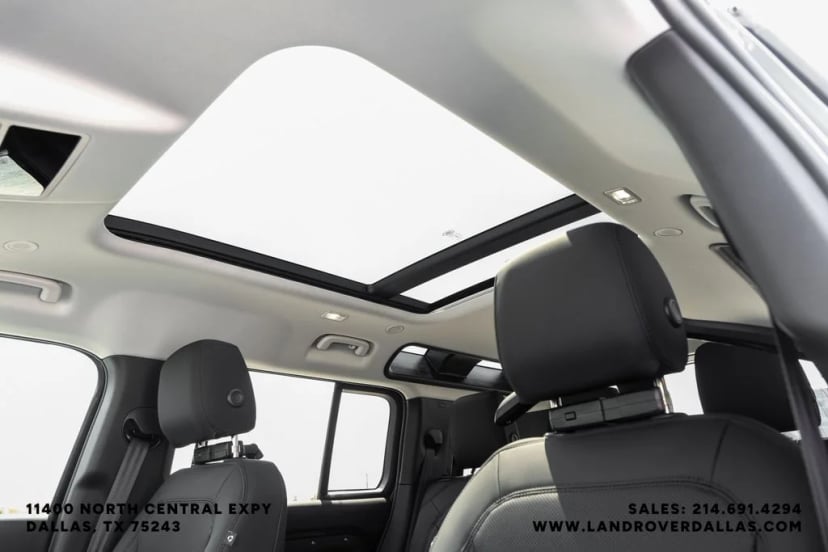 2026 Land Rover Defender 110 - Image 22