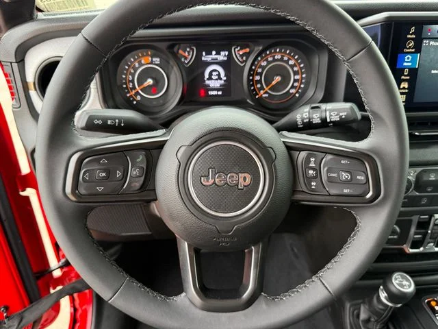 2025 Jeep Wrangler - Image 13