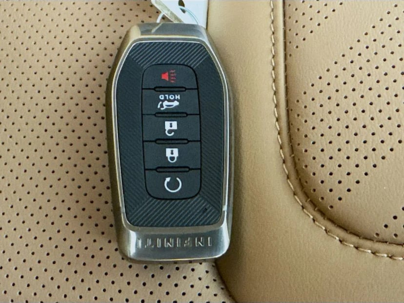 2026 INFINITI QX80 - Image 38