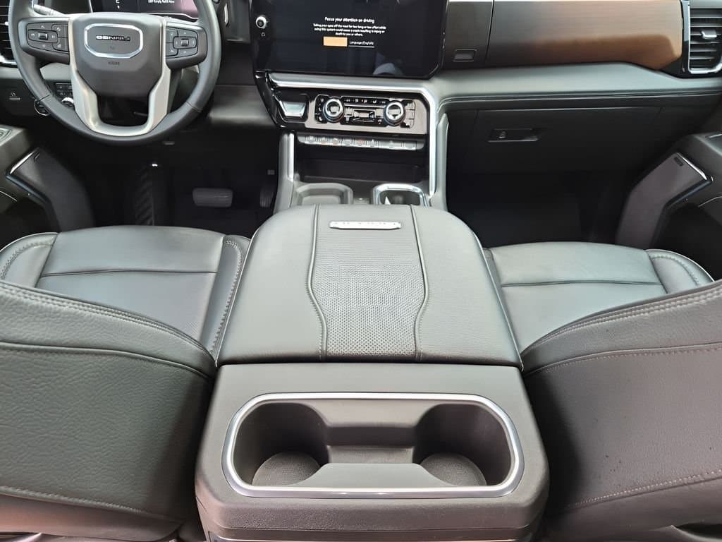 2024 GMC Sierra 2500HD - Image 22