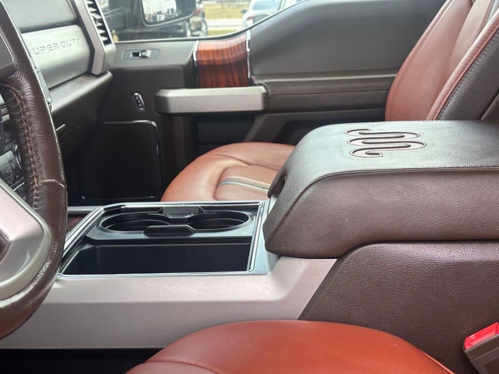 2021 Ford F-350SD - Image 9