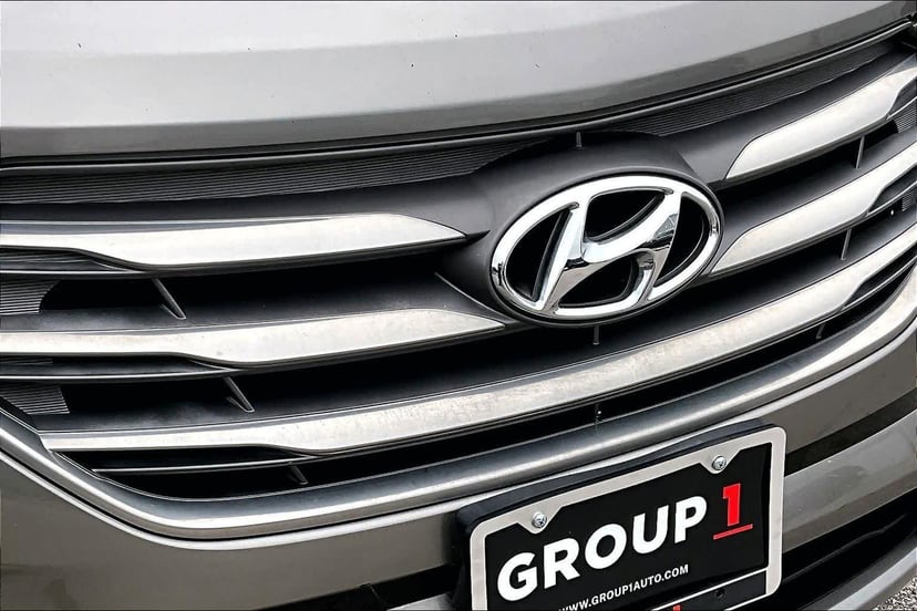 2017 Hyundai Santa Fe Sport - Image 29