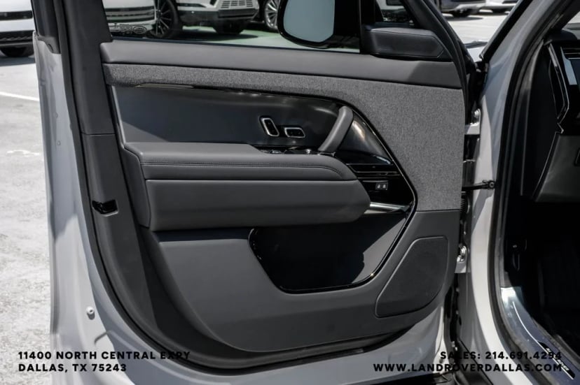 2026 Land Rover Range Rover Sport - Image 40