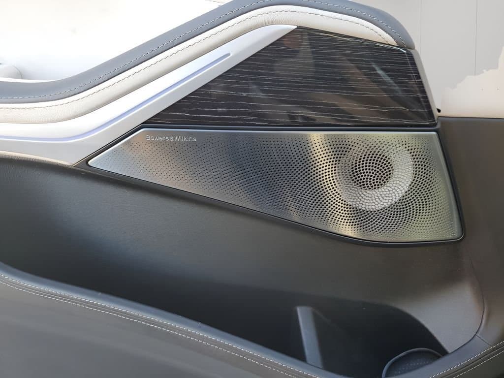 2023 BMW X7 - Image 29